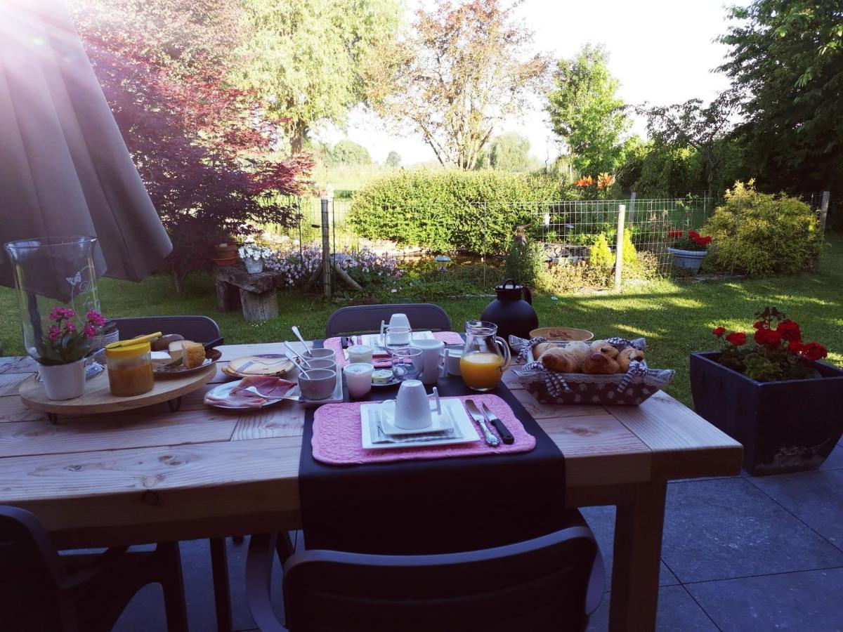 Entre Monts Et Collines B&B Et Spa En Option Buitenkant foto
